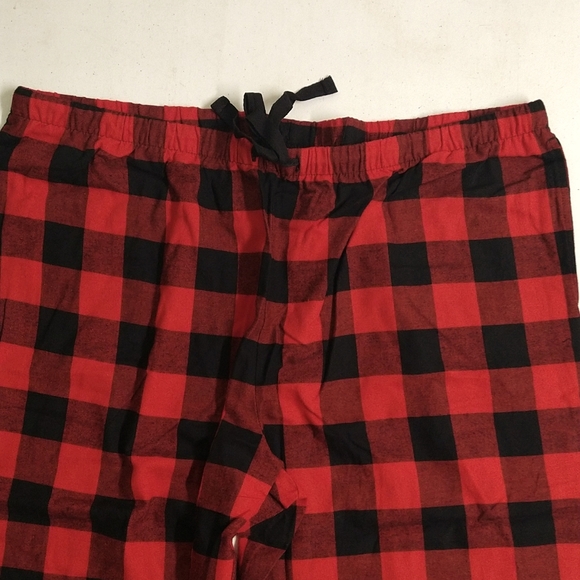 NEW! Women's Red Buffalo Check Flannel Pajama Set - Wondershop - Picture 11 of 13
